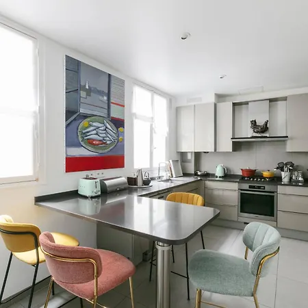 Apartman The Refined Parisian Párizs