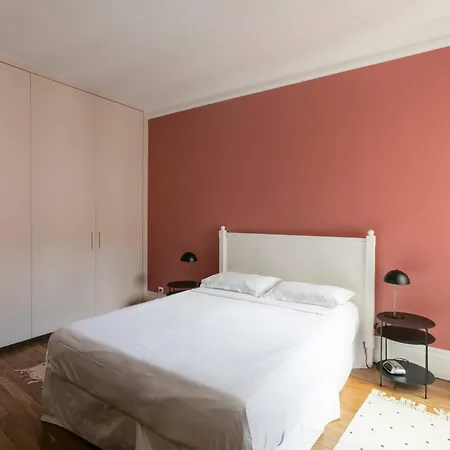 The Refined Parisian * Paříž